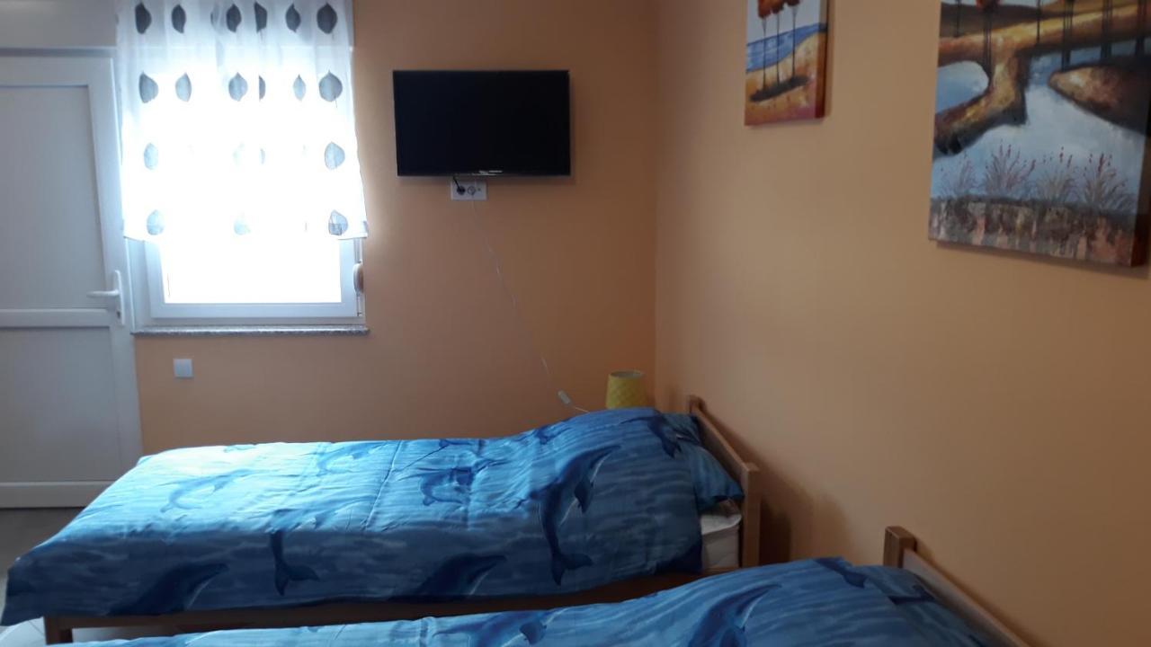 Andi Apartman Pacir Екстериор снимка